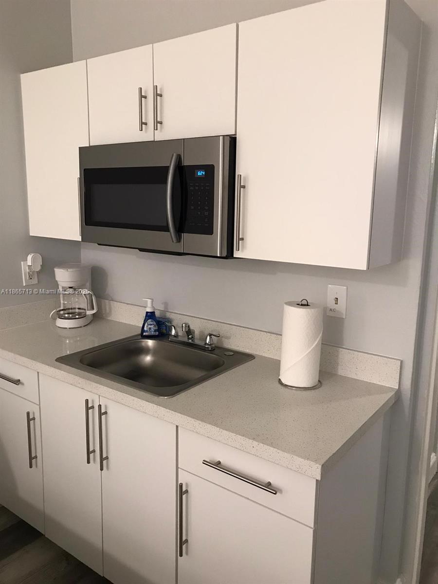 26 Diplomat Pkwy #2215