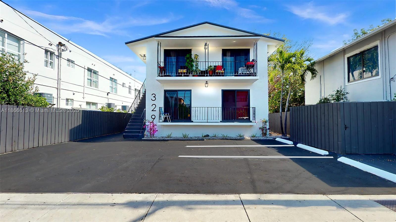 329 SW 9th Ave #4
