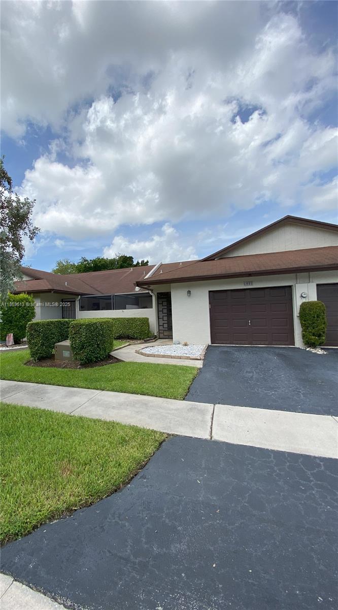 6081 NW 90th Ave