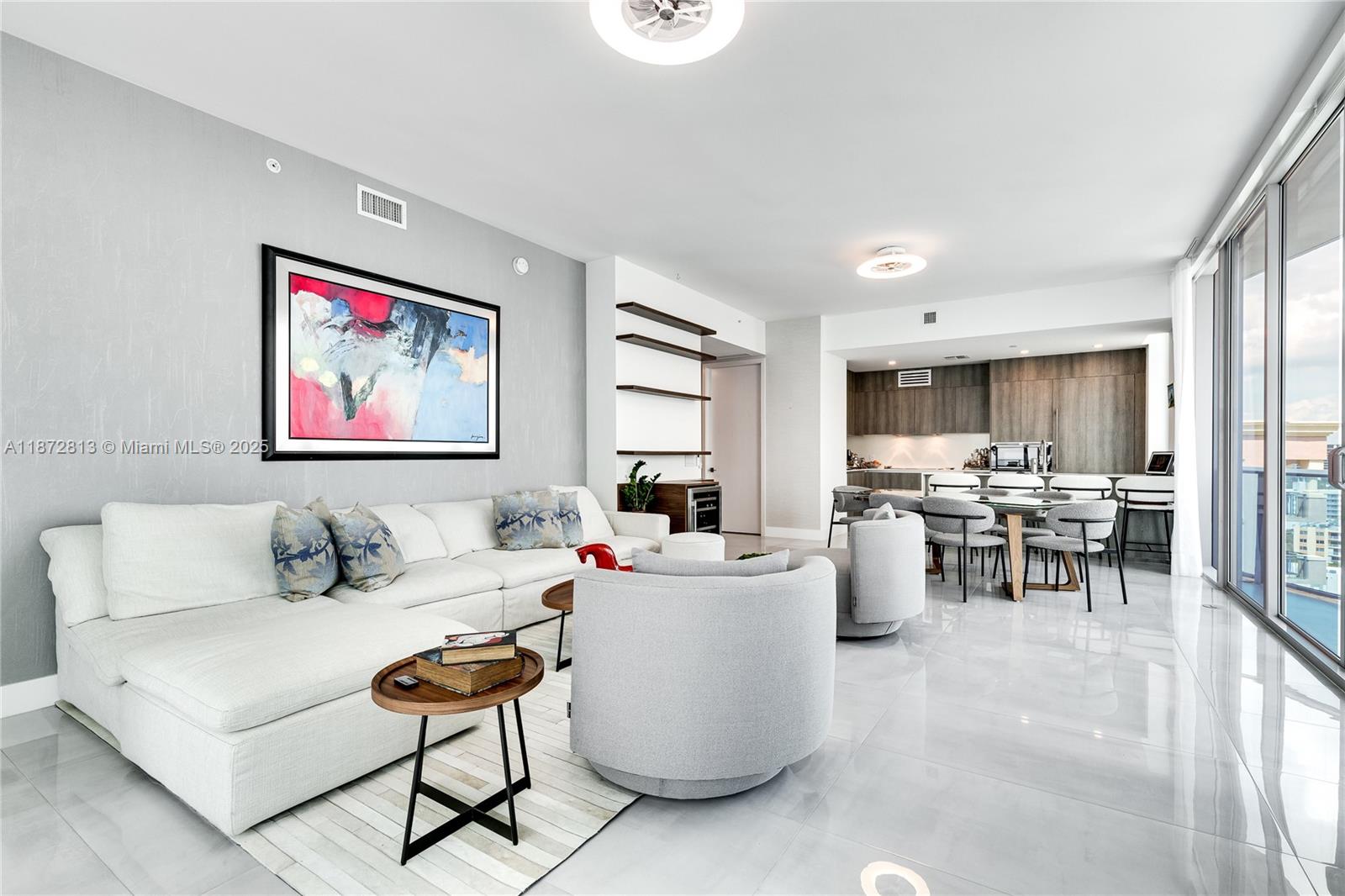 17550 Collins Ave #1405