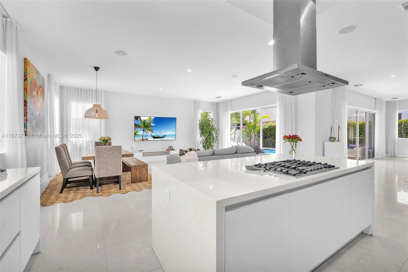 7457 NW 101st Ave Doral, FL 33178