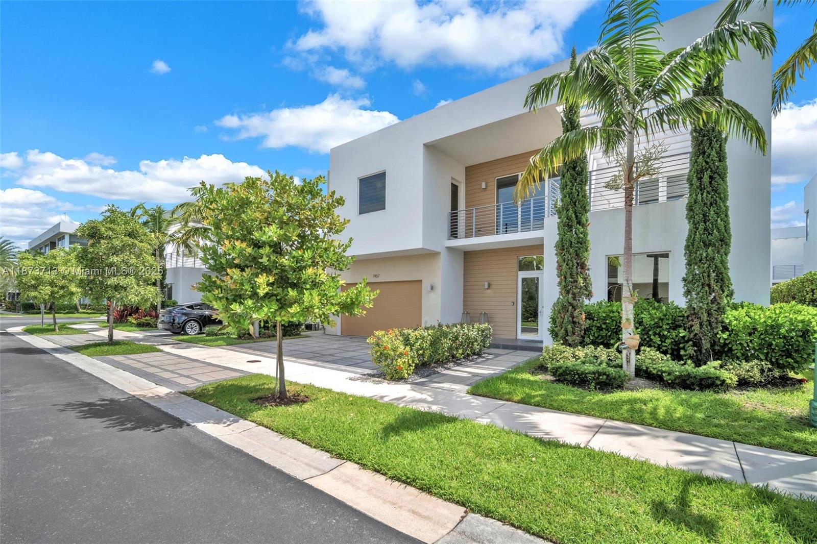 7457 NW 101st Ave Doral, FL 33178