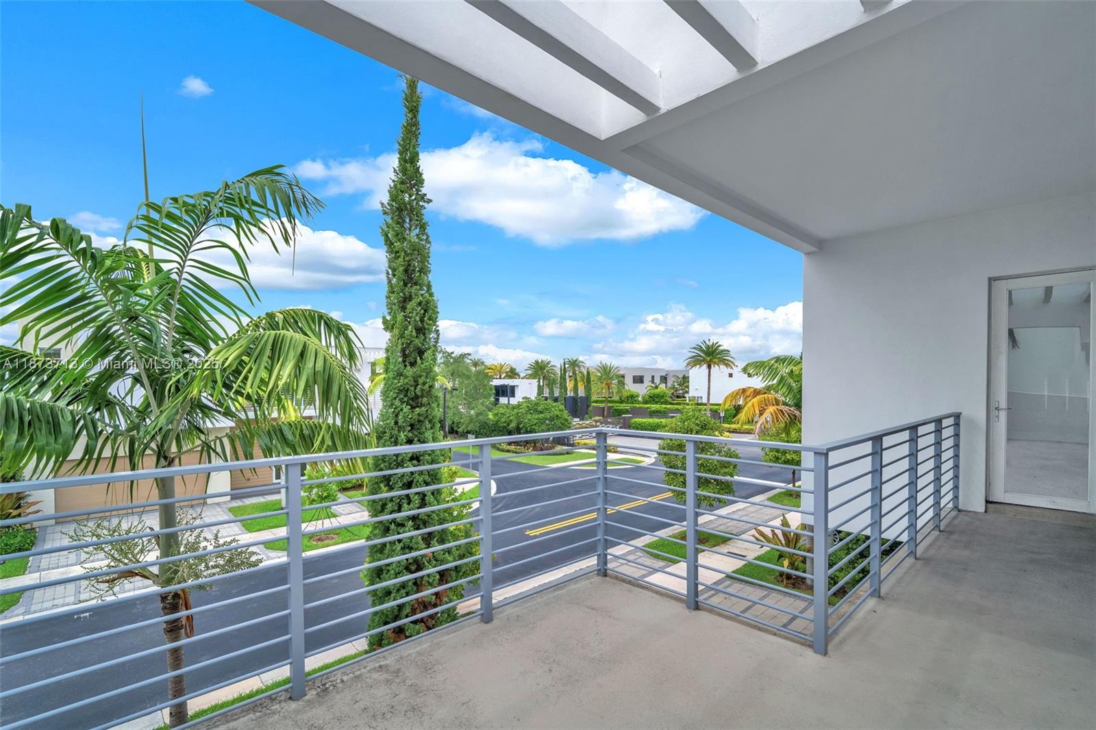 7457 NW 101st Ave Doral, FL 33178