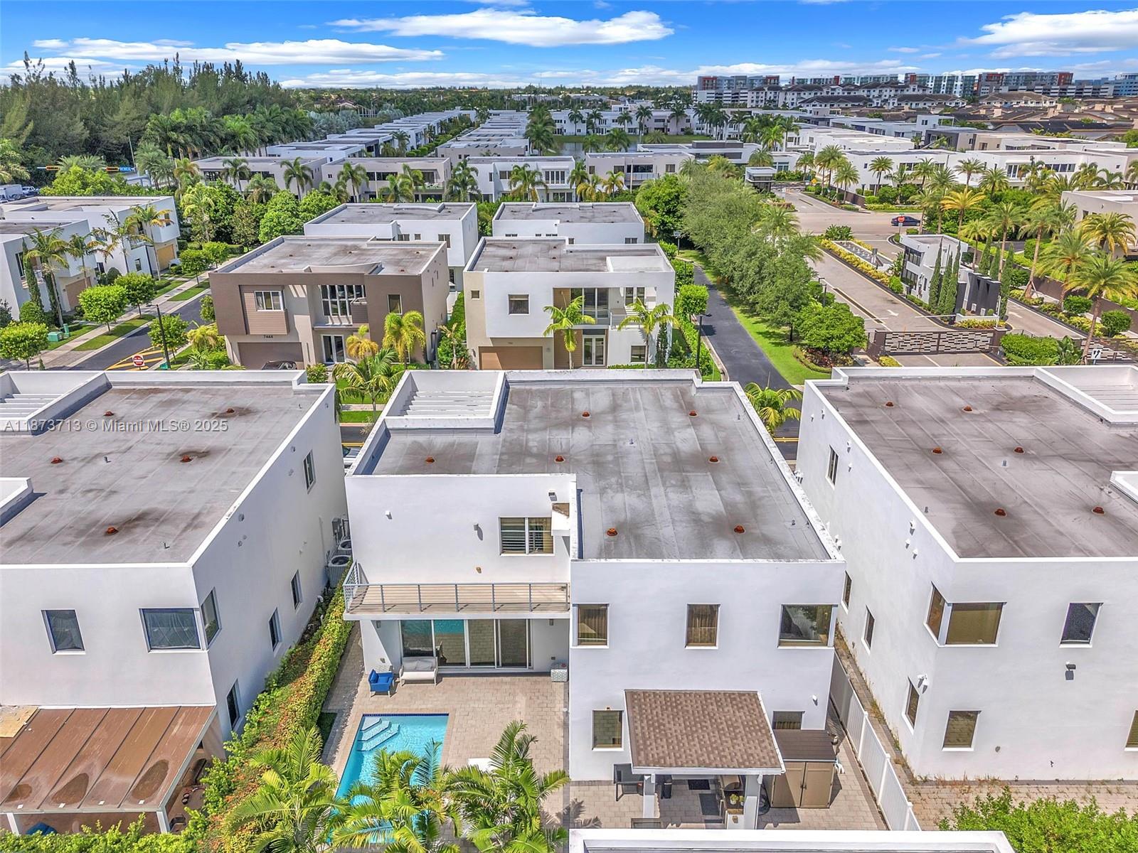 7457 NW 101st Ave Doral, FL 33178