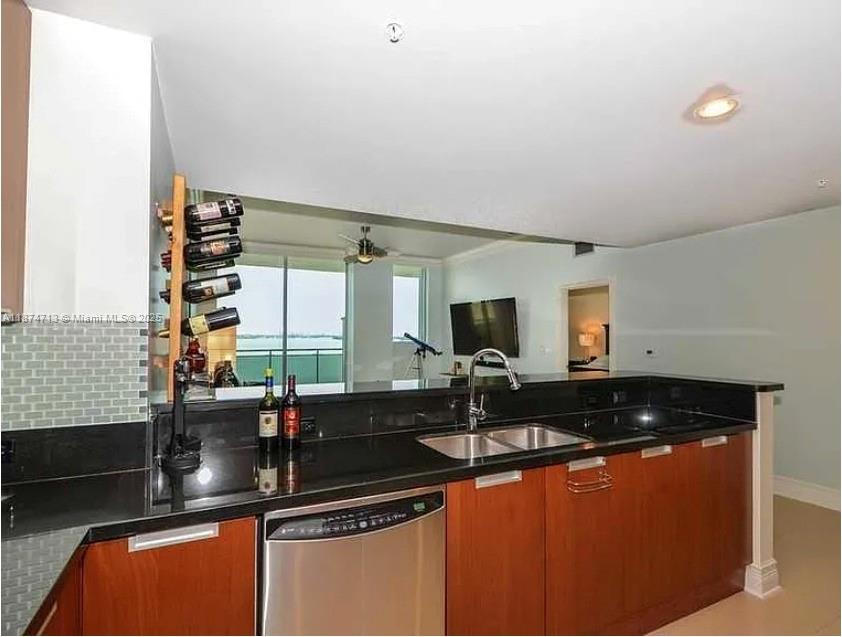 7901 Hispanola Ave #1203 North Bay Village, FL 33141