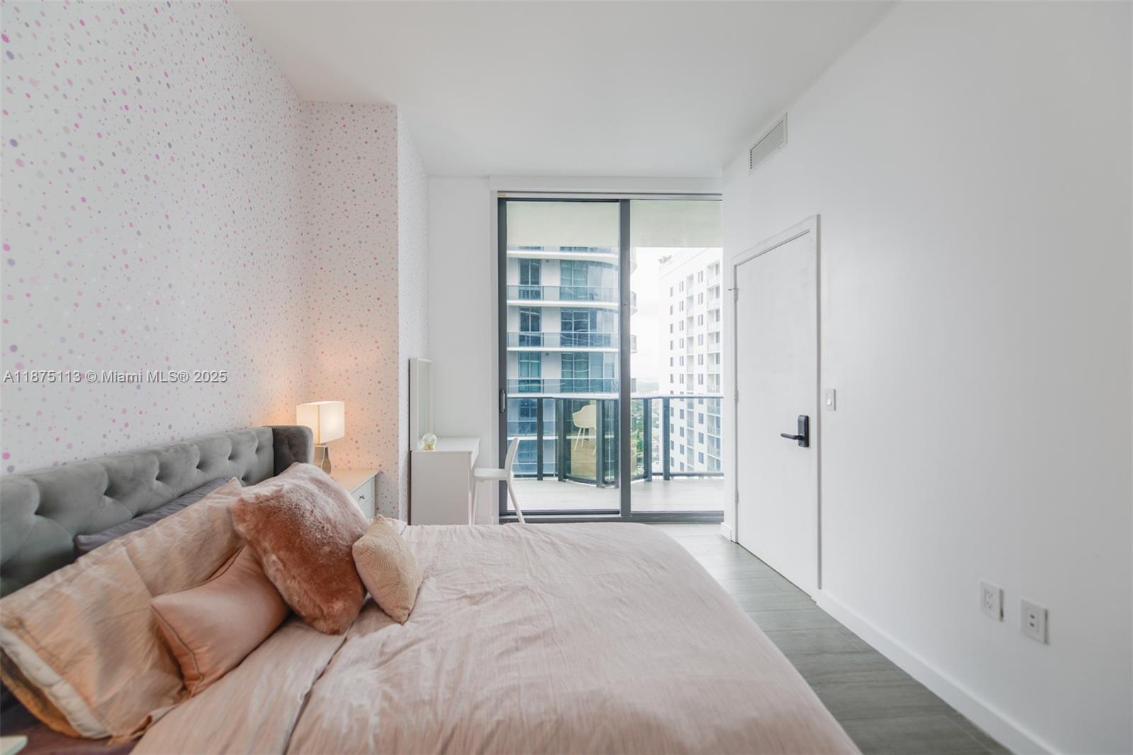 image Brickell Heights11