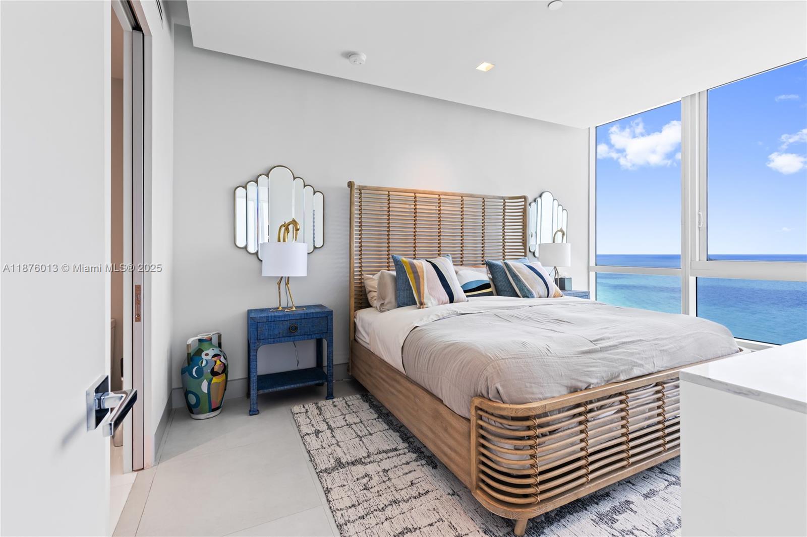 image Continuum On South Beach11