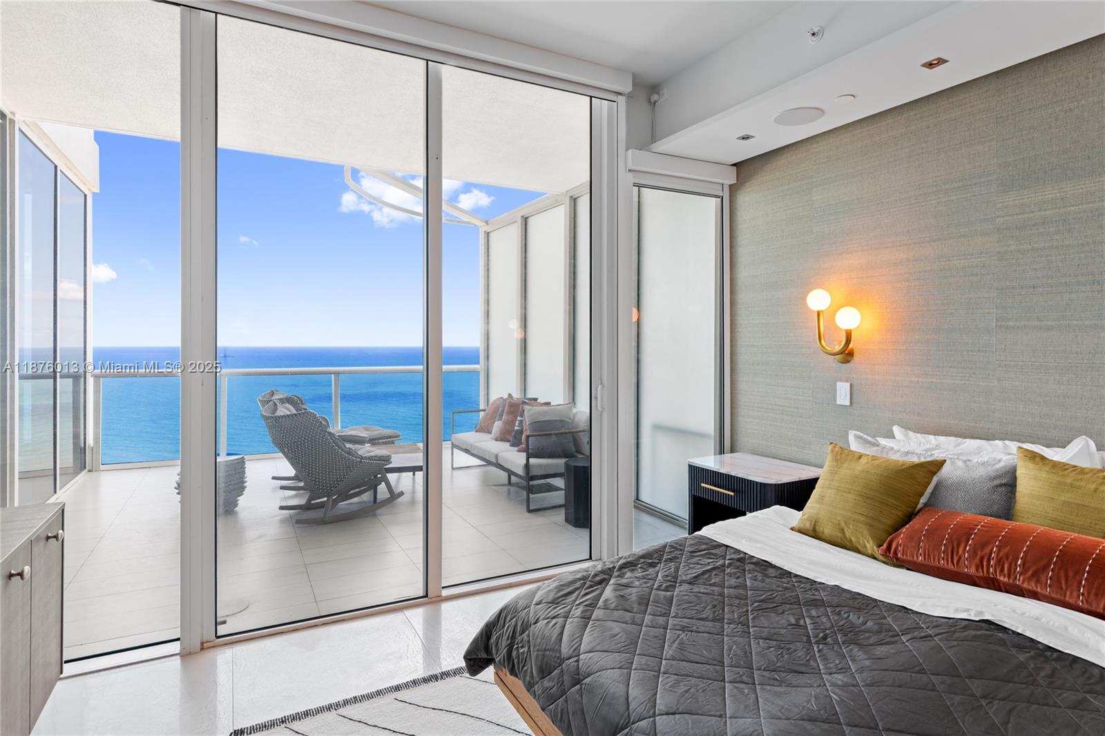 image Continuum On South Beach17