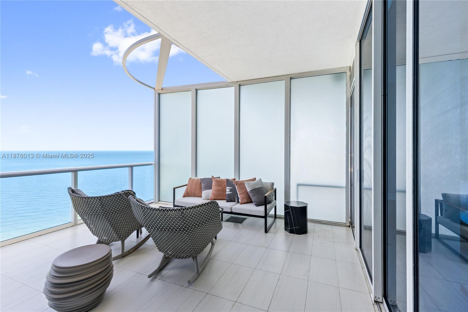 image Continuum On South Beach24