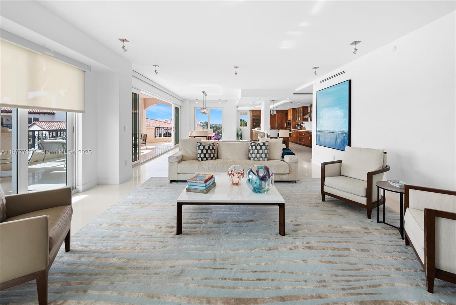 7966 Fisher Is Dr #7966 Miami Beach, FL 33109