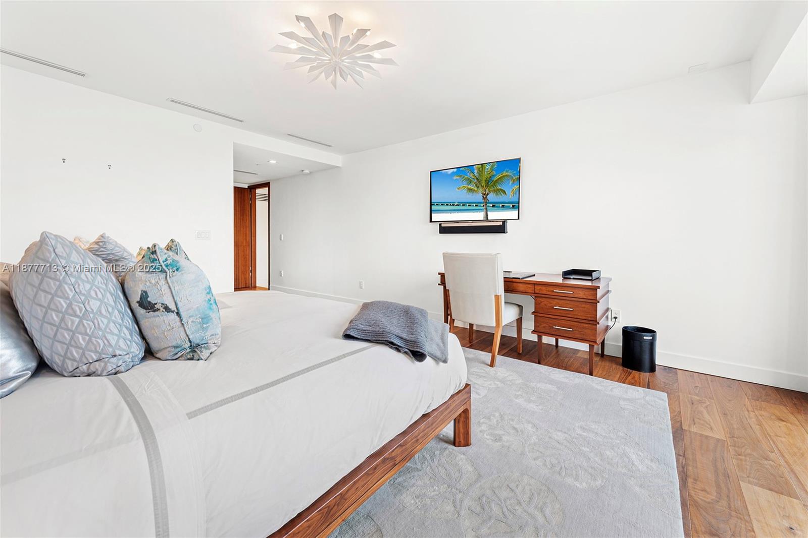 7966 Fisher Is Dr #7966 Miami Beach, FL 33109