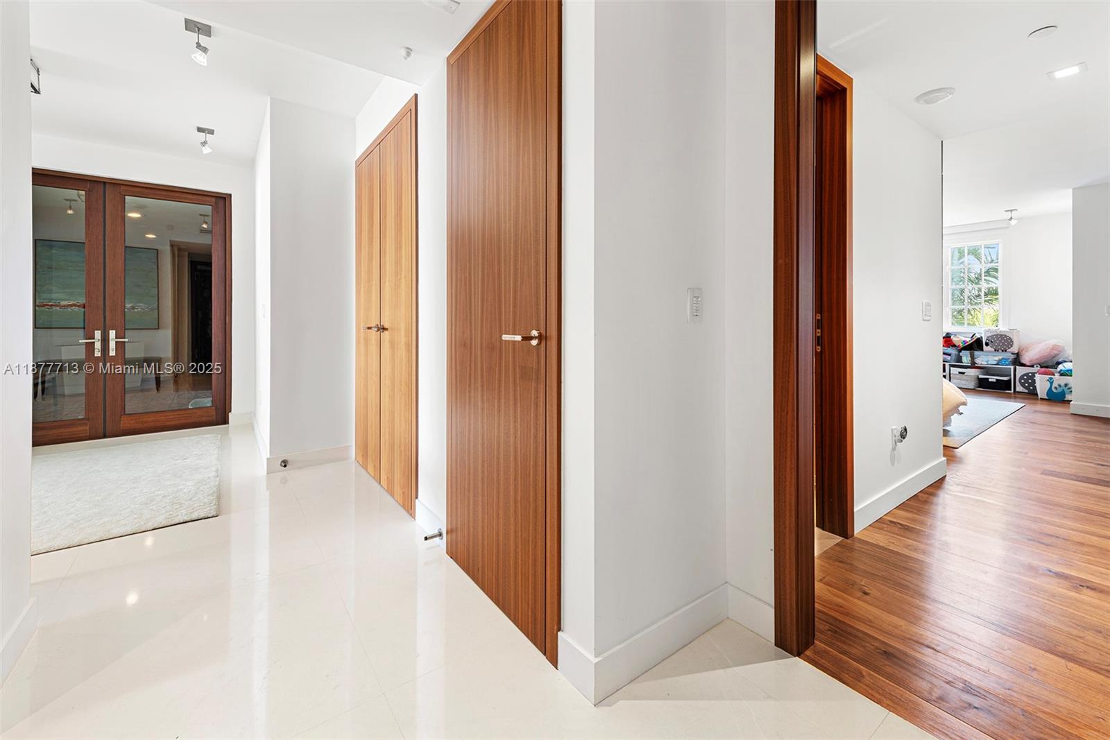 7966 Fisher Is Dr #7966 Miami Beach, FL 33109