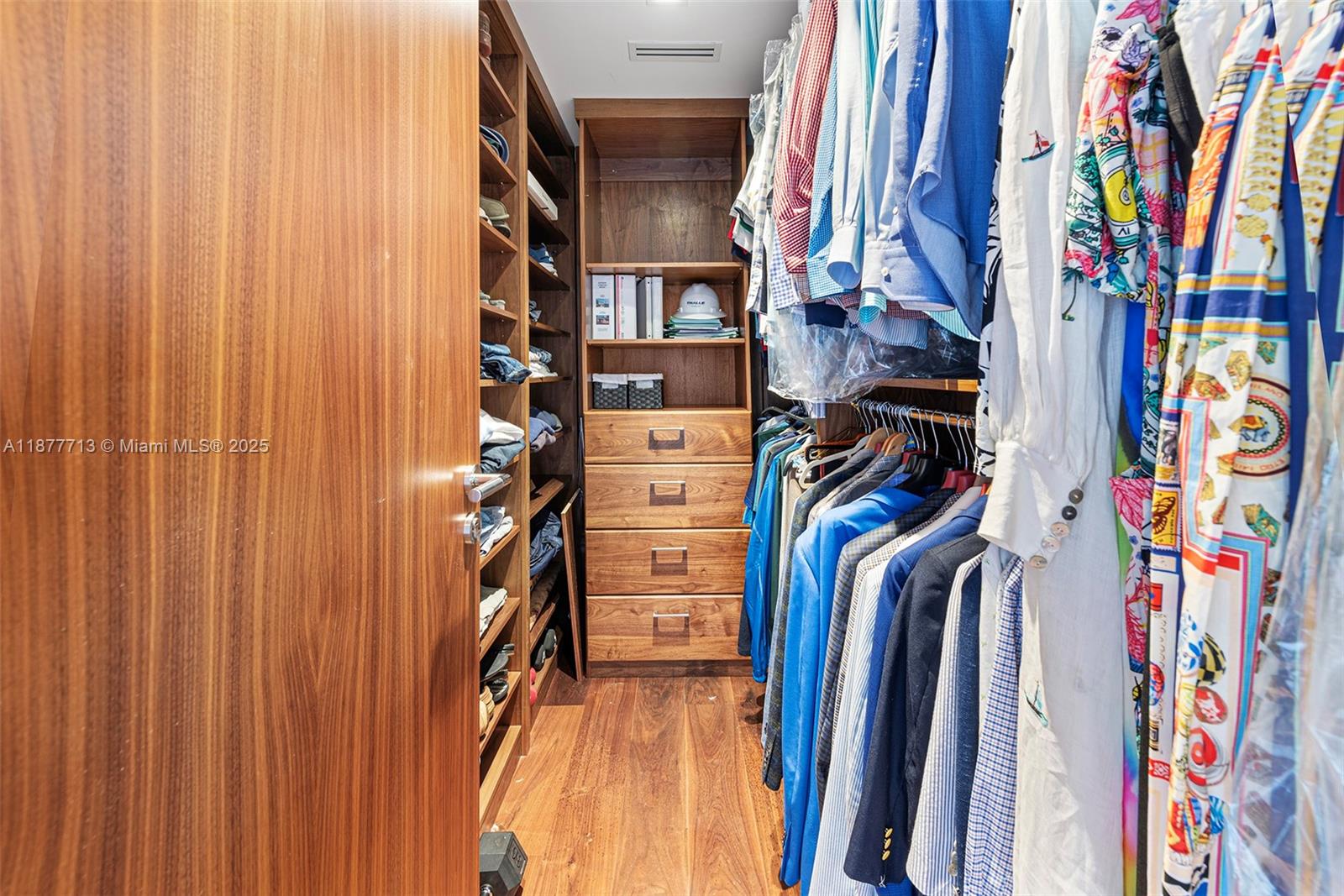 7966 Fisher Is Dr #7966 Miami Beach, FL 33109