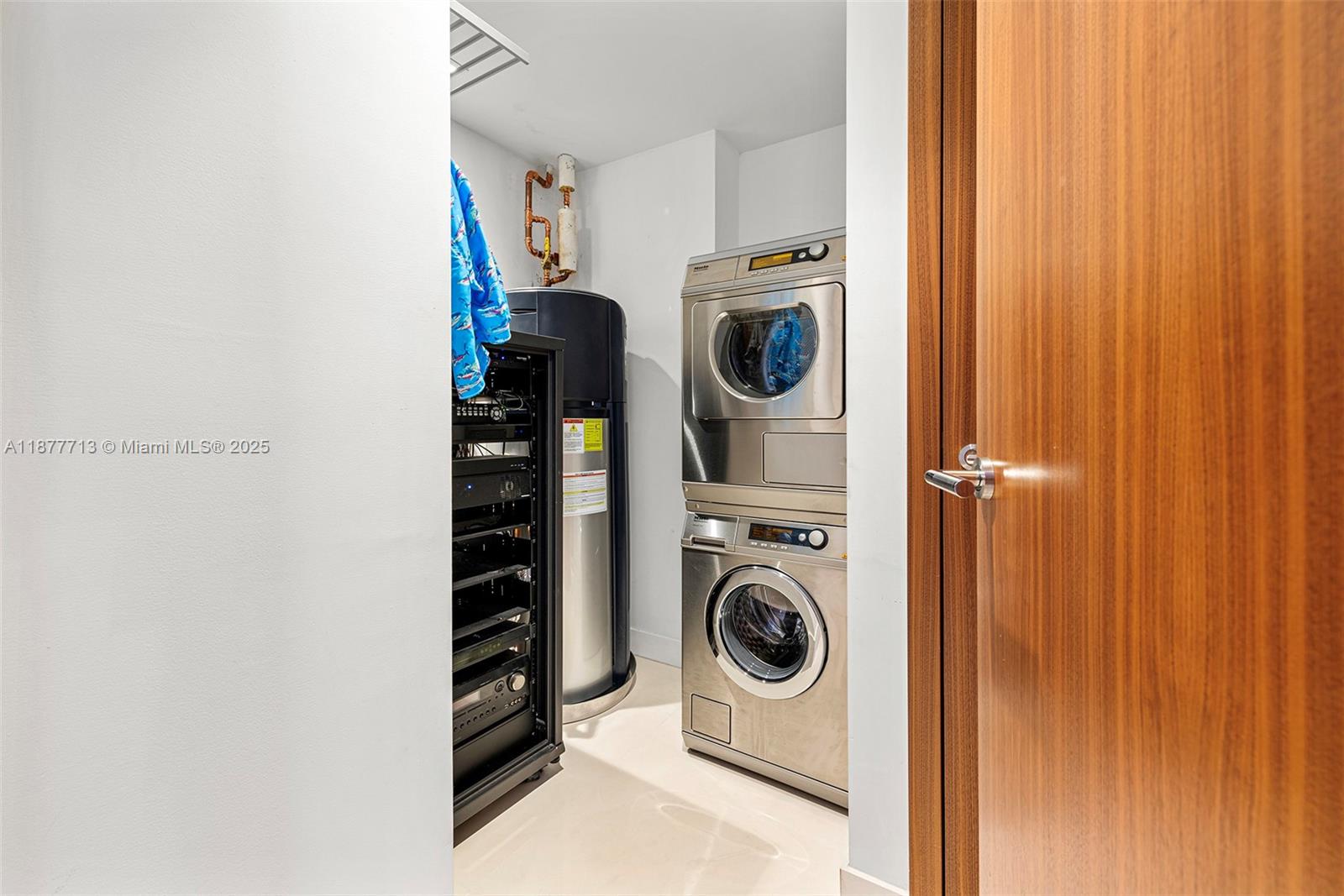 7966 Fisher Is Dr #7966 Miami Beach, FL 33109