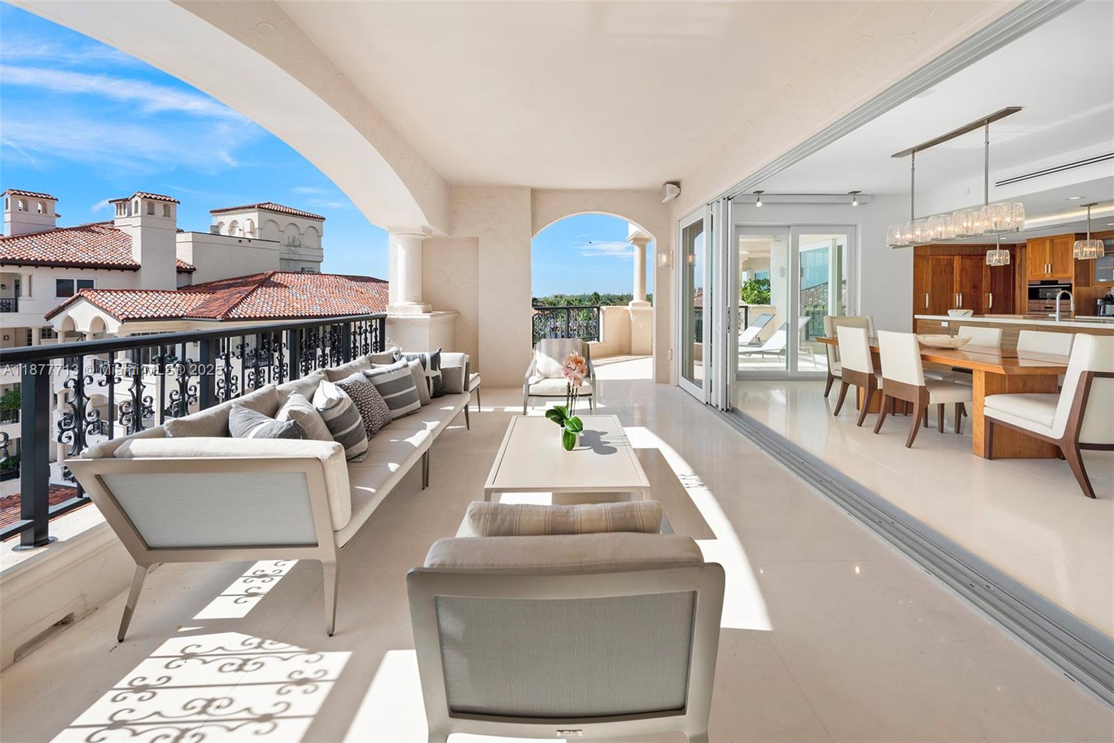 7966 Fisher Is Dr #7966 Miami Beach, FL 33109