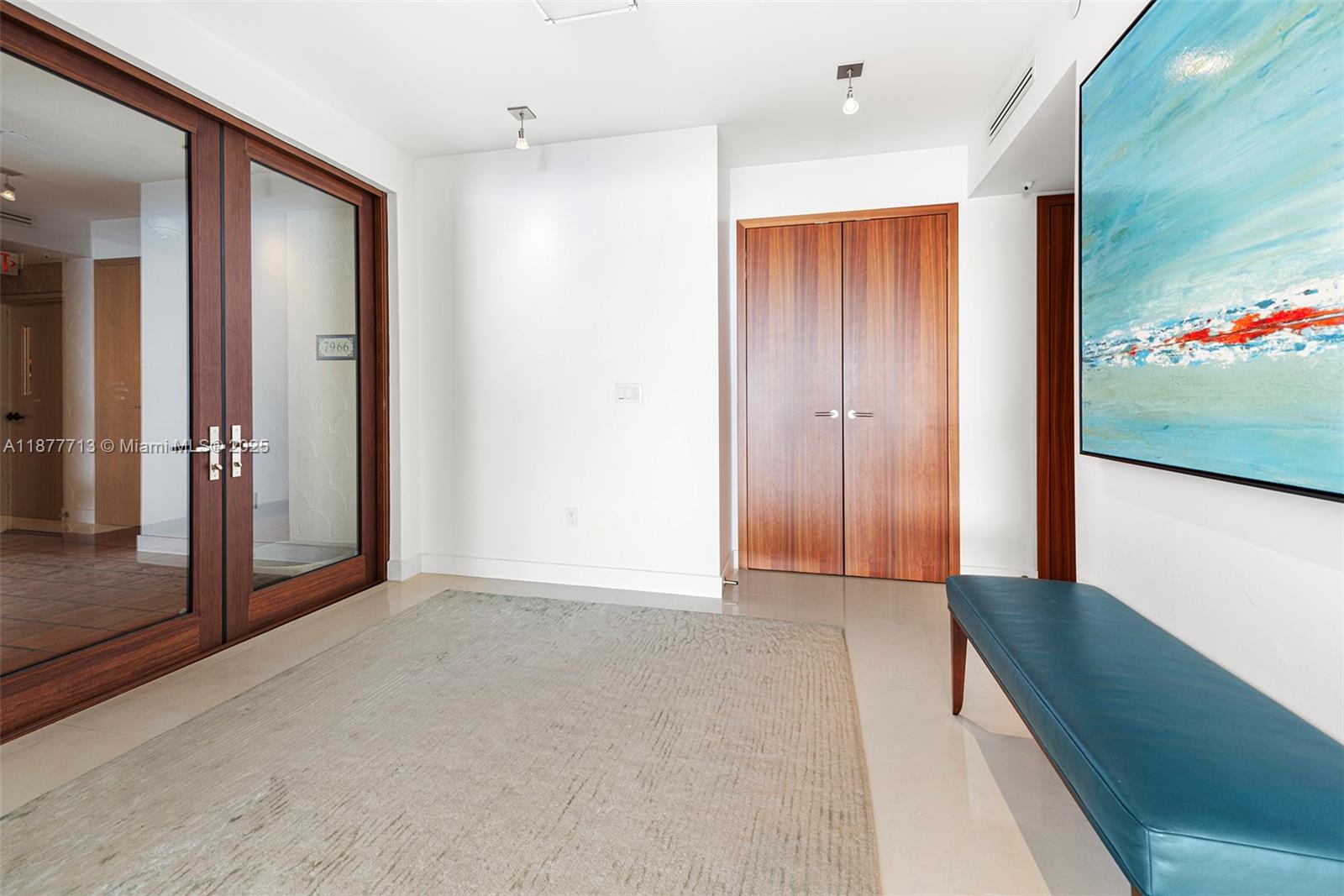 7966 Fisher Is Dr #7966 Miami Beach, FL 33109