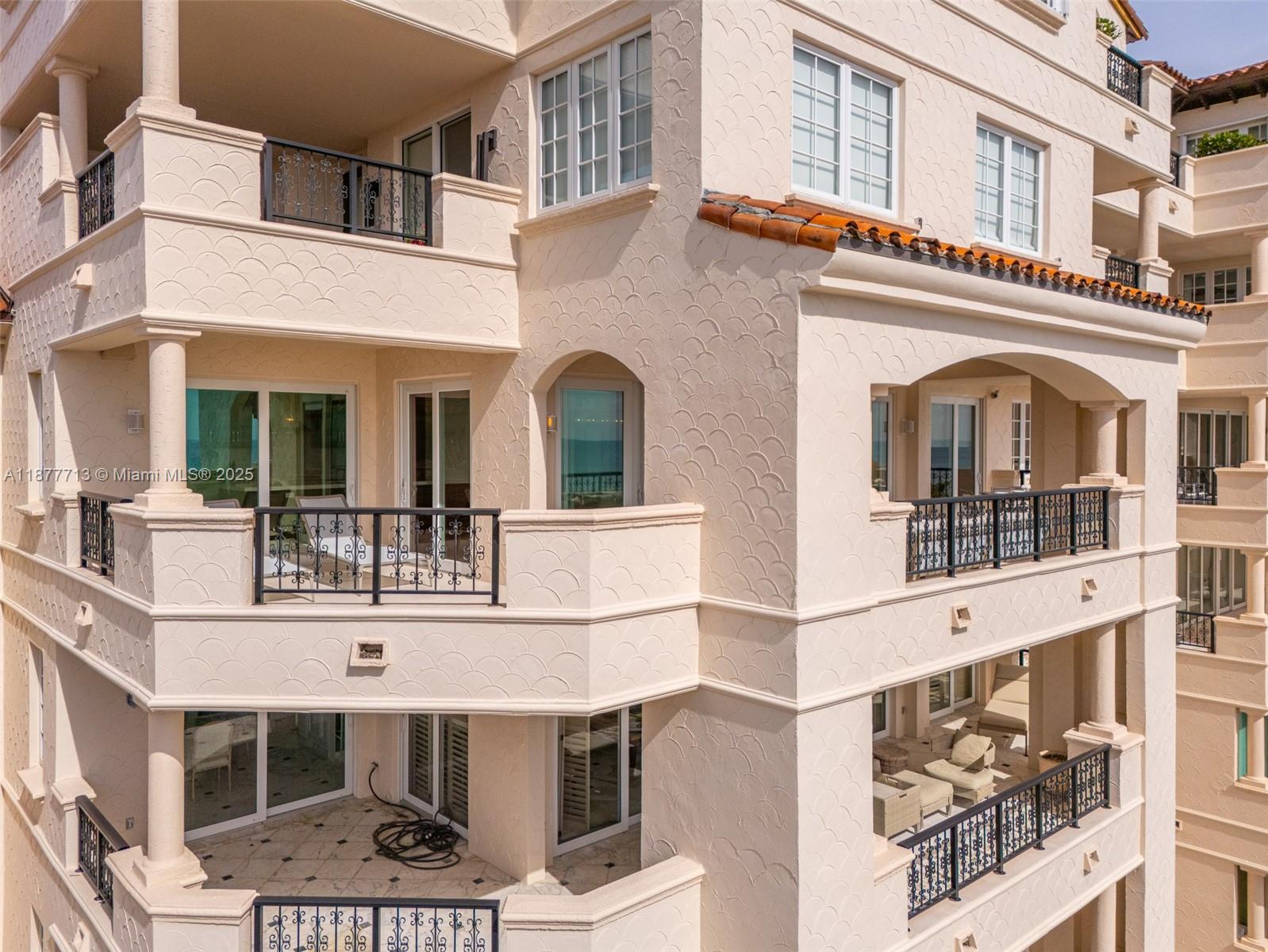 7966 Fisher Is Dr #7966 Miami Beach, FL 33109