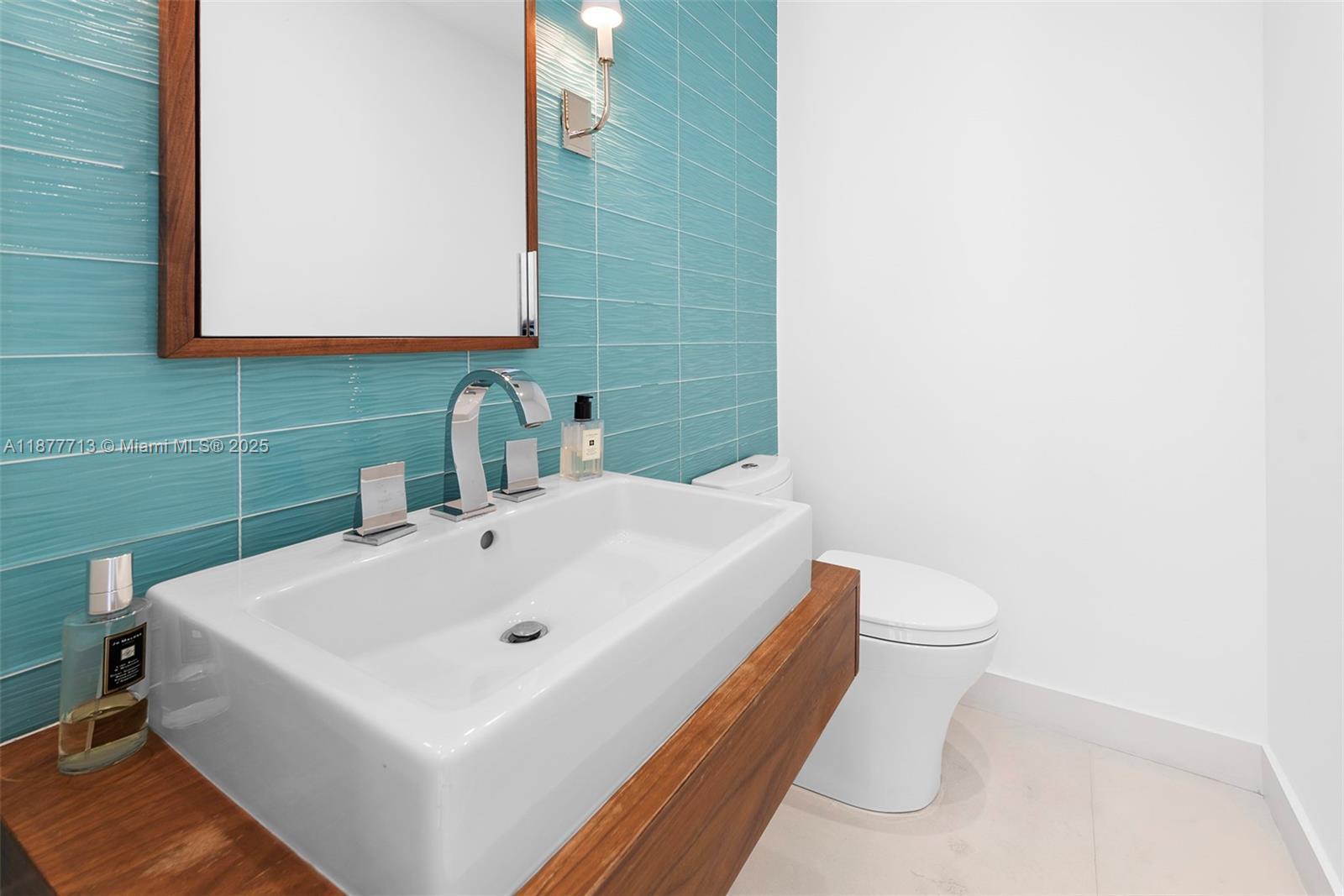 7966 Fisher Is Dr #7966 Miami Beach, FL 33109