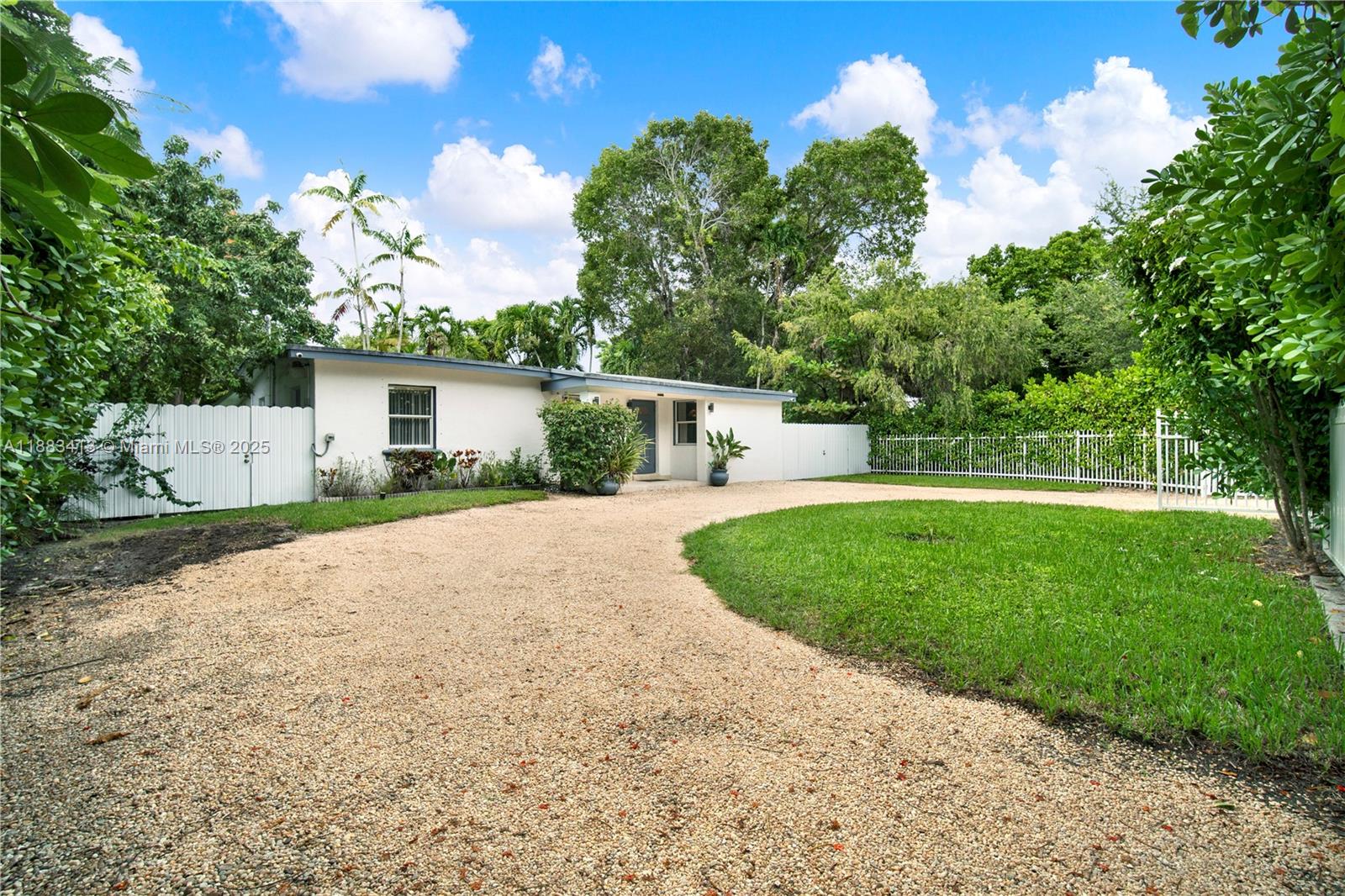 6400 SW 62nd Ct South Miami, FL 33143