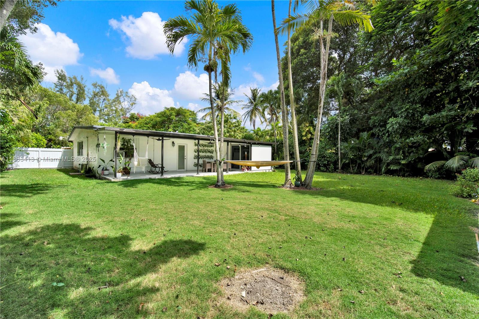 6400 SW 62nd Ct South Miami, FL 33143