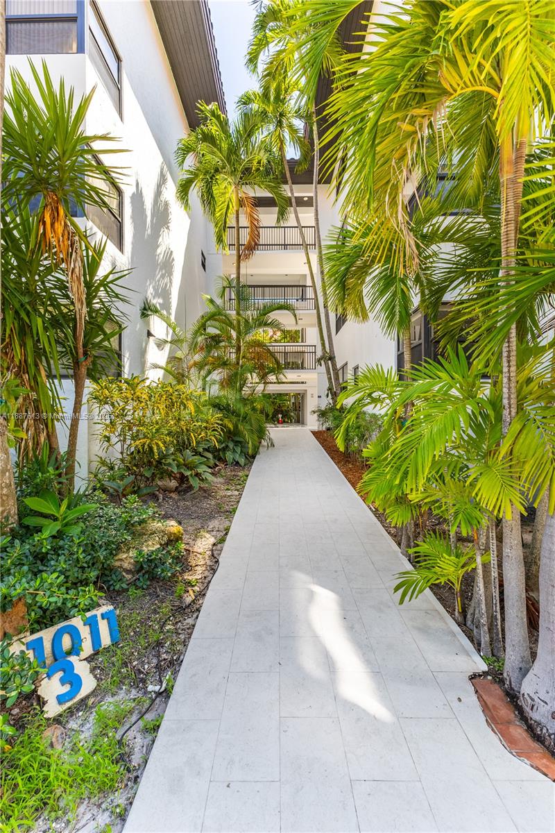 101 Ocean Ln Dr #1013