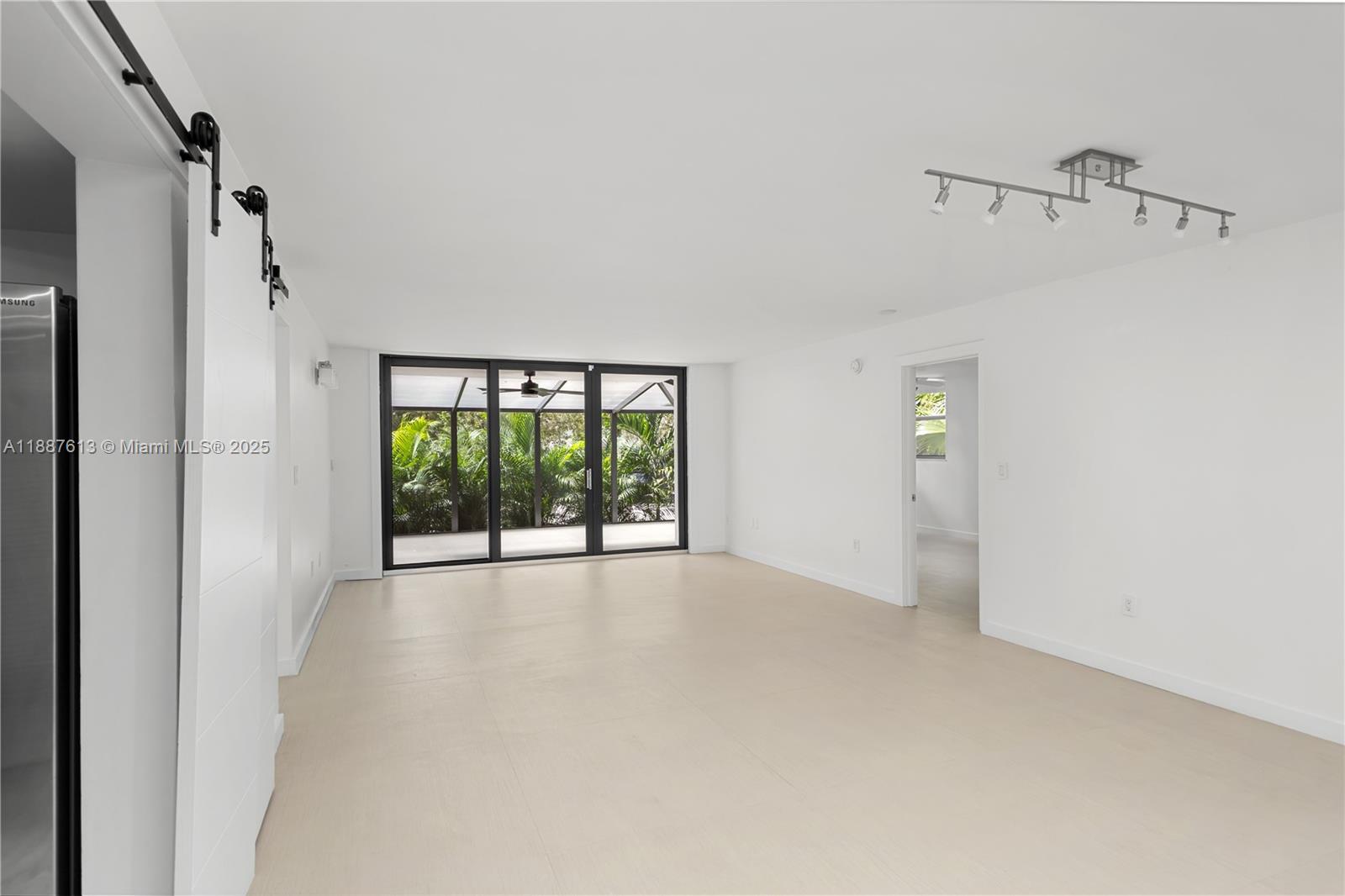 image Ocean Village Condo13