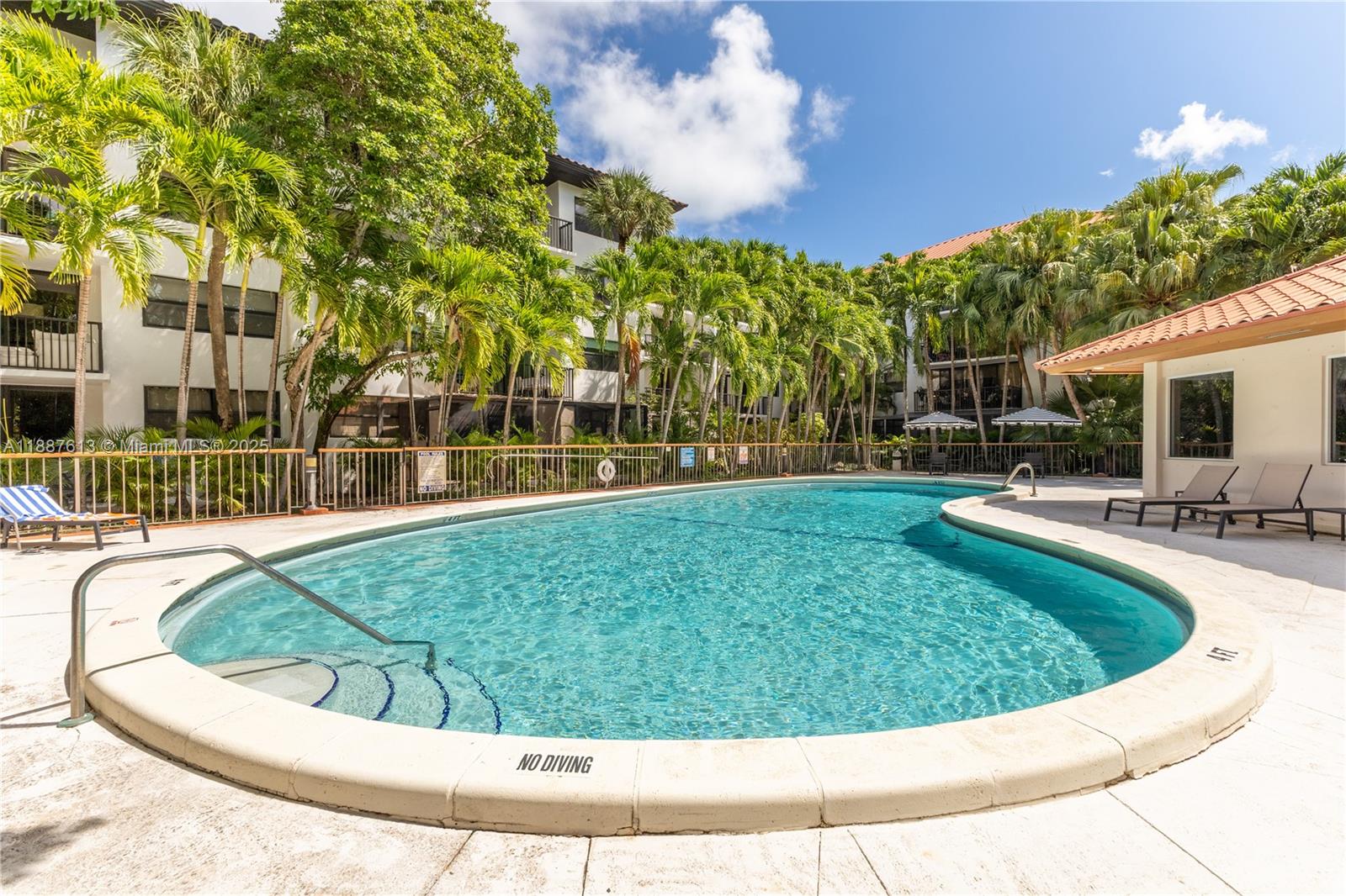 image Ocean Village Condo17