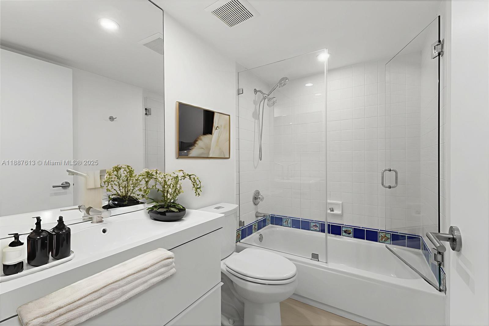 image Ocean Village Condo7
