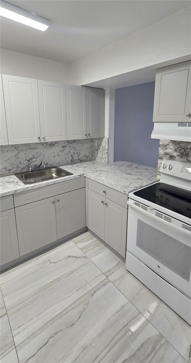 11140 SW 196th St #108