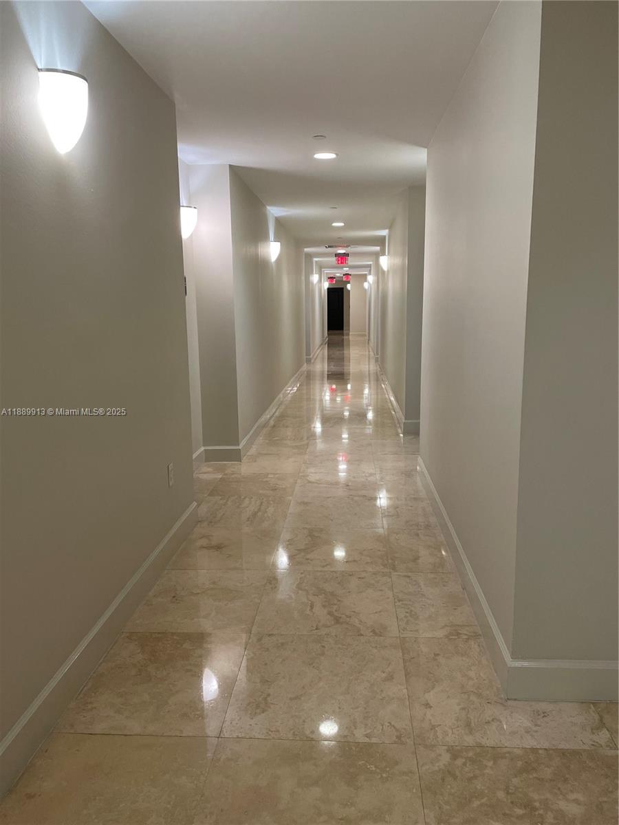 10 Aragon Ave #1412 Coral Gables, FL 33134 10 Aragon Ave #1412 Coral Gables, FL 33134