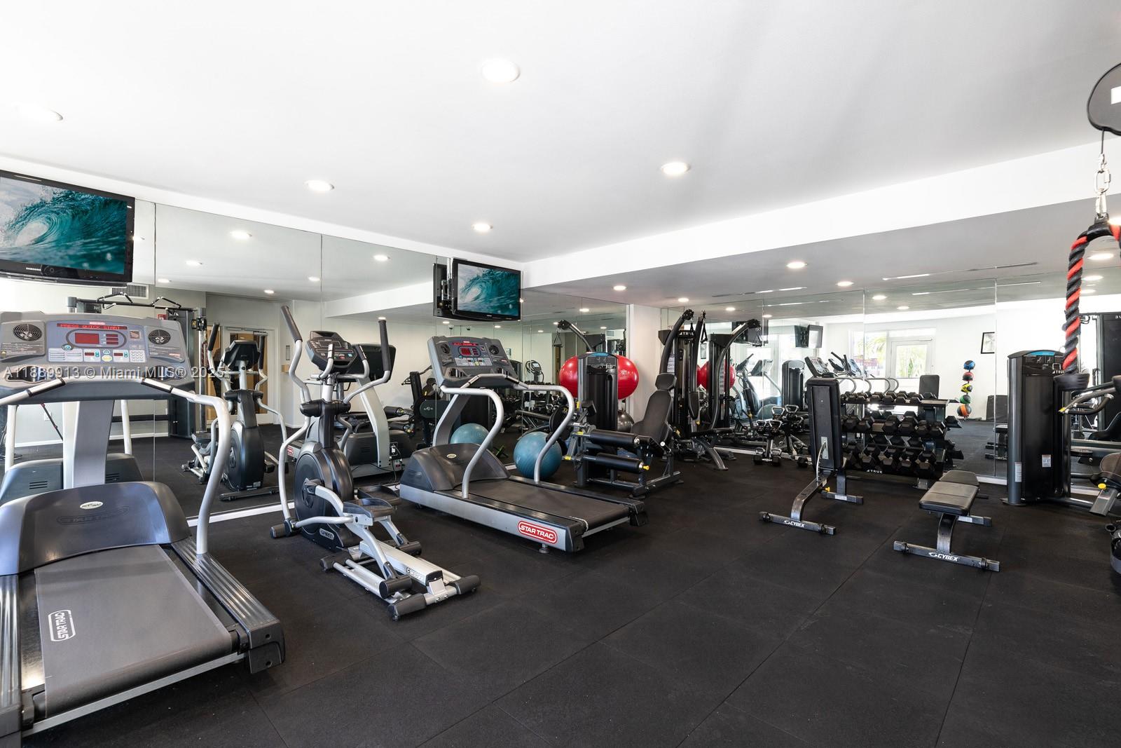10 Aragon Ave #1412 Coral Gables, FL 33134 10 Aragon Ave #1412 Coral Gables, FL 33134