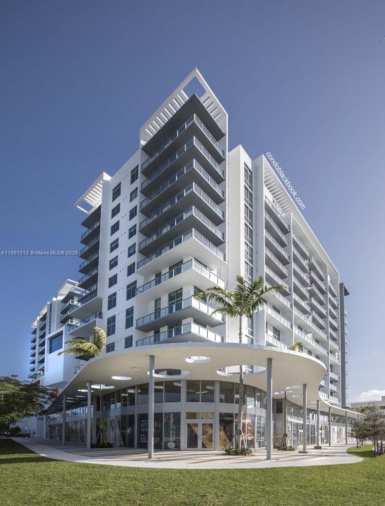 3900 Biscayne Blvd #S-318