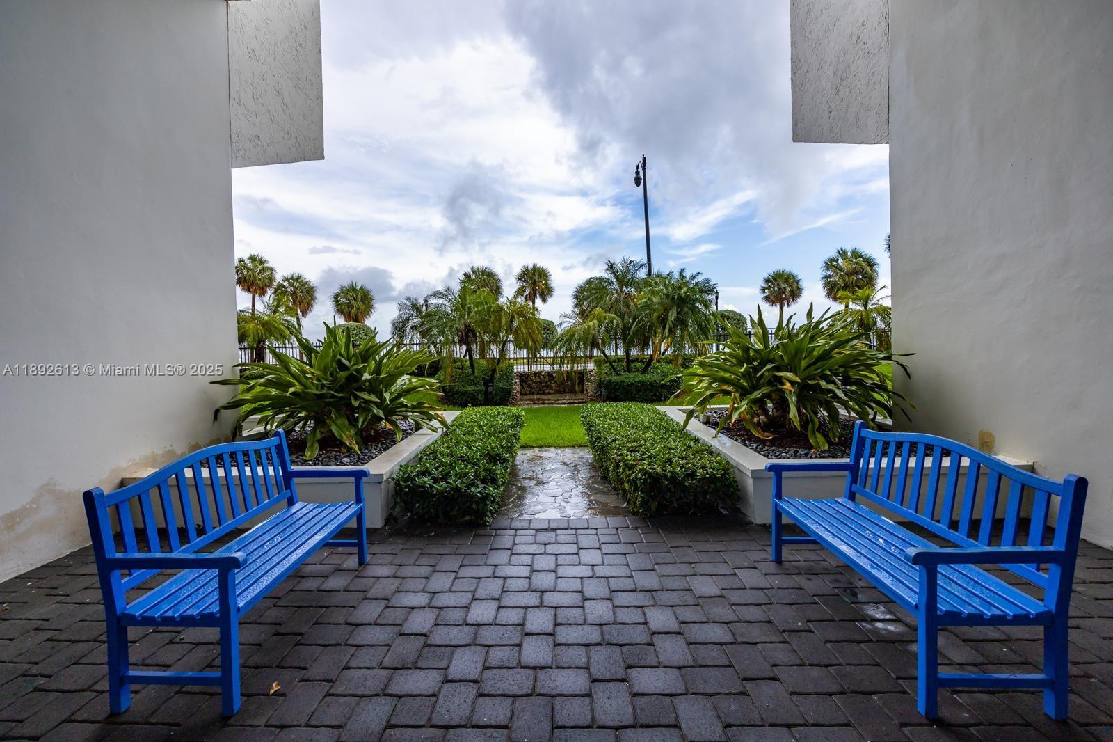 1440 Brickell Bay Dr #307 Miami, FL 33131