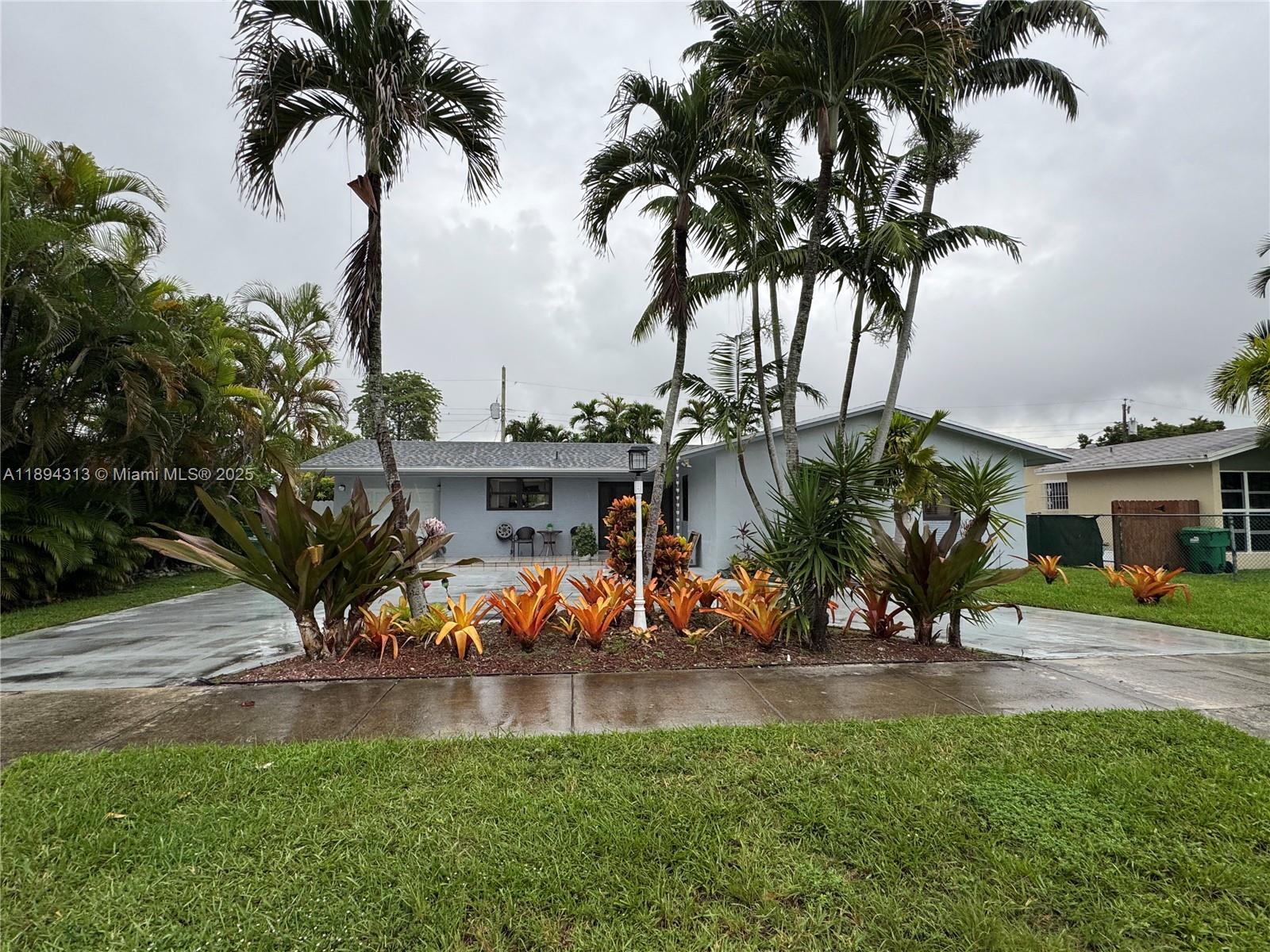 8275 SW 47th Ter