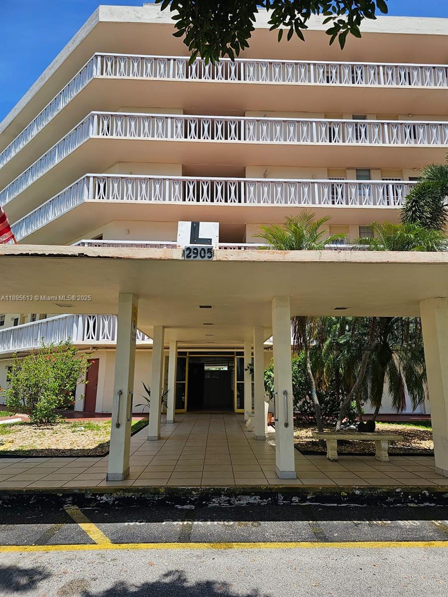 2905 S Point East Dr #L504