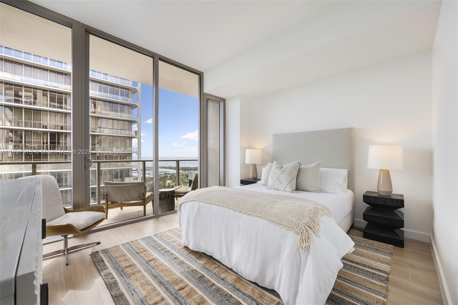 2678 Tigertail Ave #1706 Coconut Grove, FL 33133