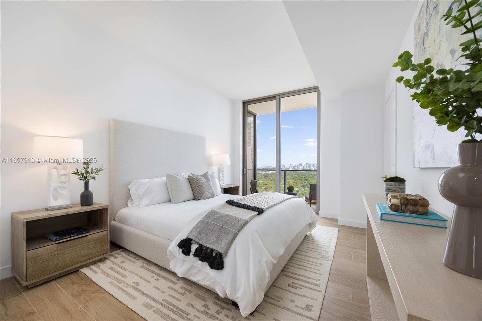 2678 Tigertail Ave #1706 Coconut Grove, FL 33133