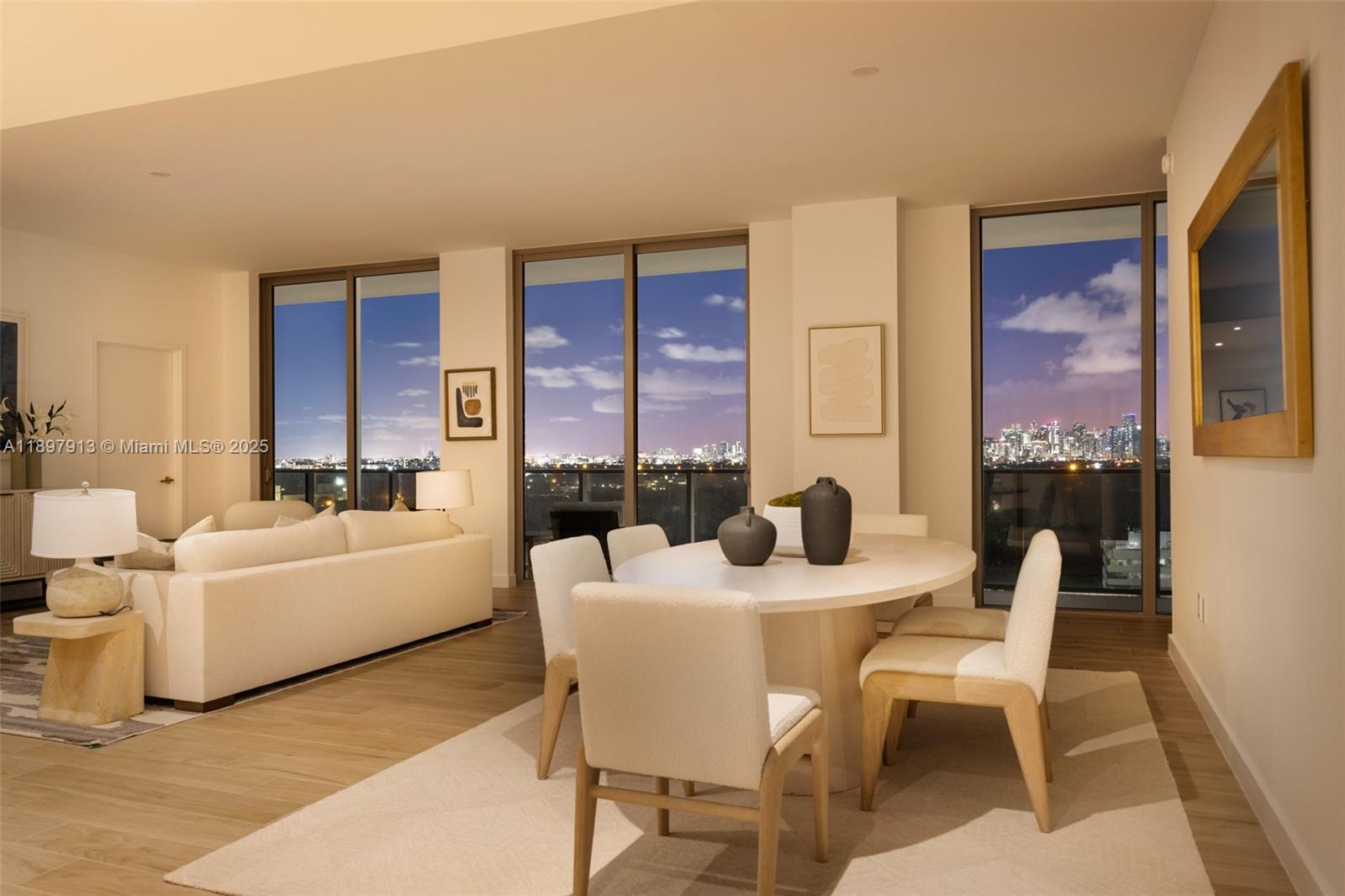 2678 Tigertail Ave #1706 Coconut Grove, FL 33133