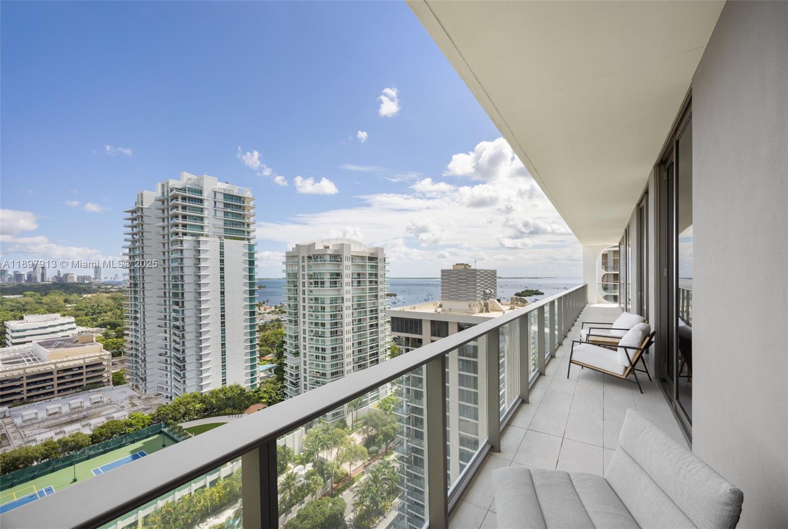 2678 Tigertail Ave #1706 Coconut Grove, FL 33133