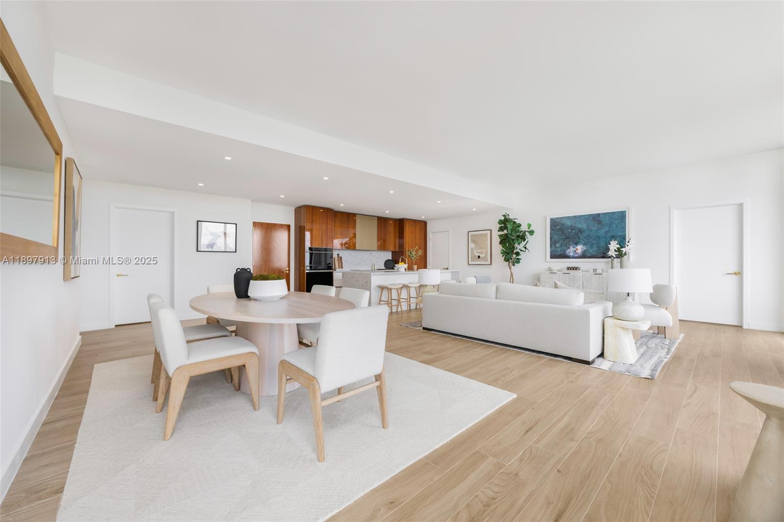 2678 Tigertail Ave #1706 Coconut Grove, FL 33133