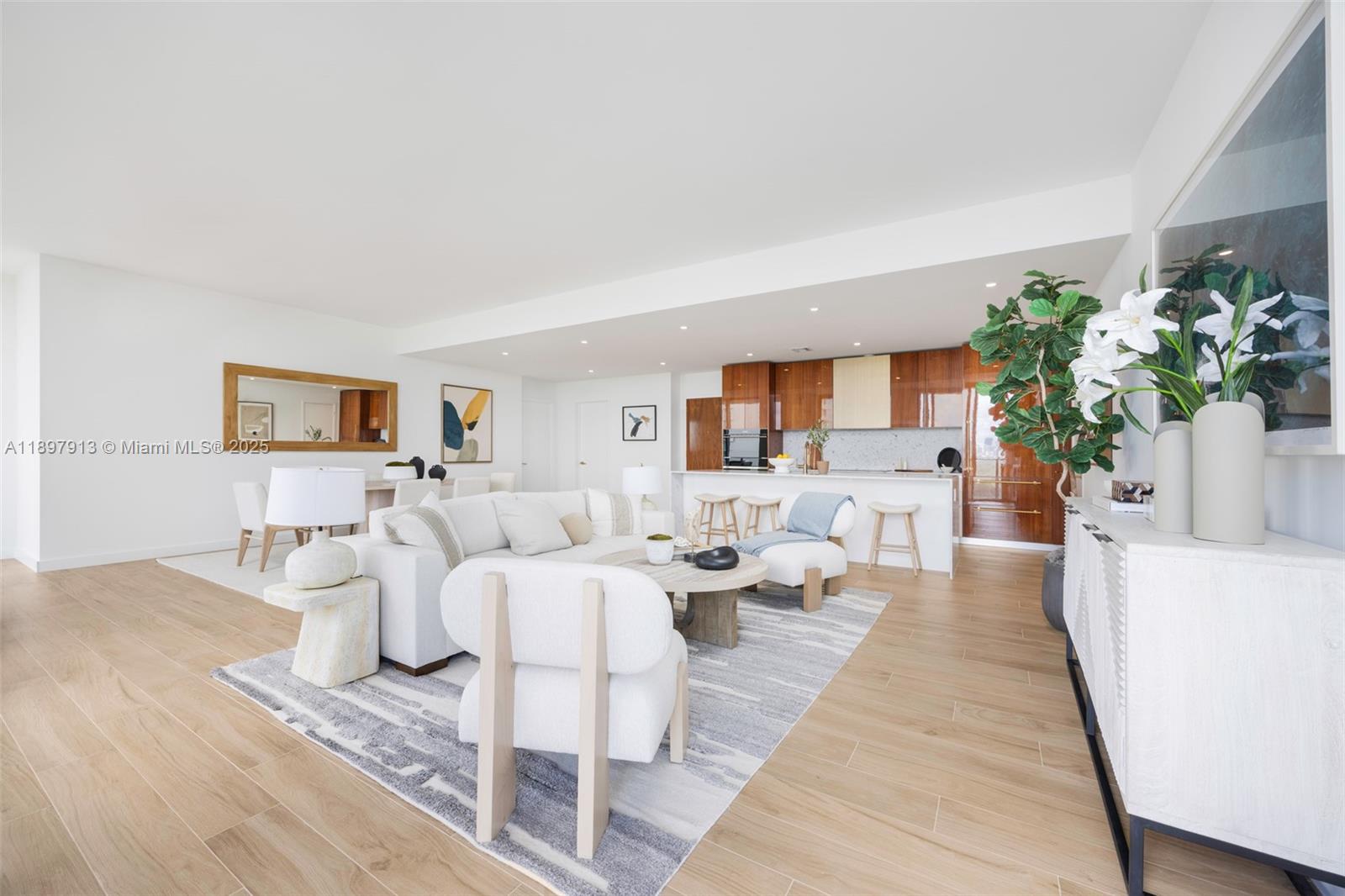 2678 Tigertail Ave #1706 Coconut Grove, FL 33133