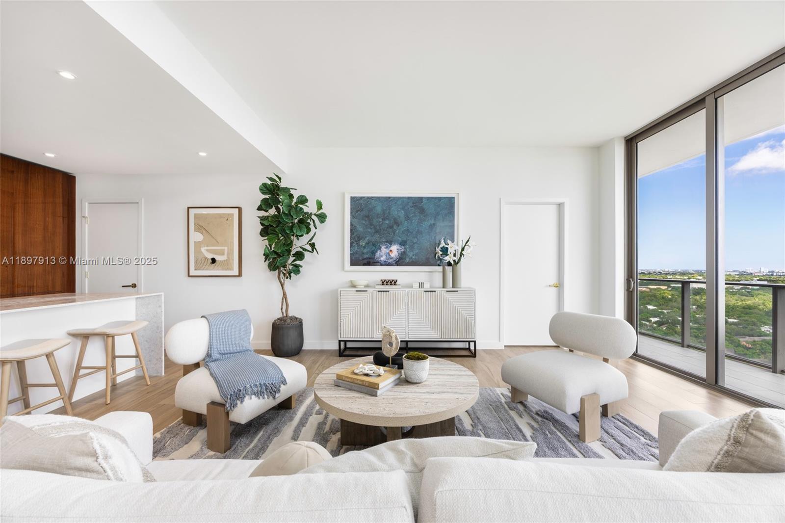 2678 Tigertail Ave #1706 Coconut Grove, FL 33133