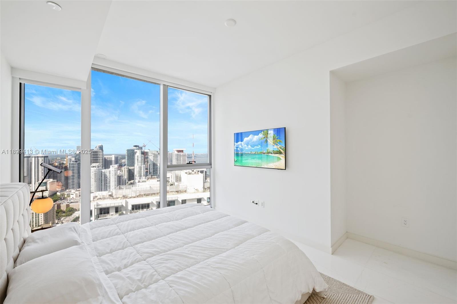 image Aston Martin Residences15