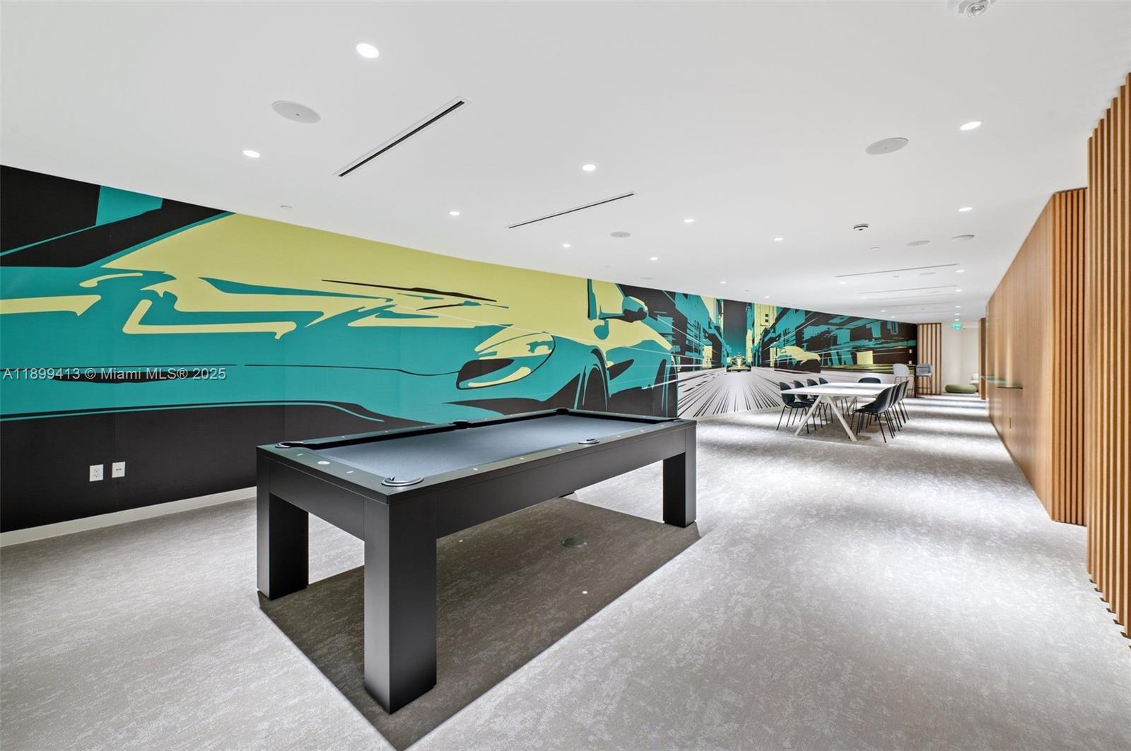 image Aston Martin Residences35