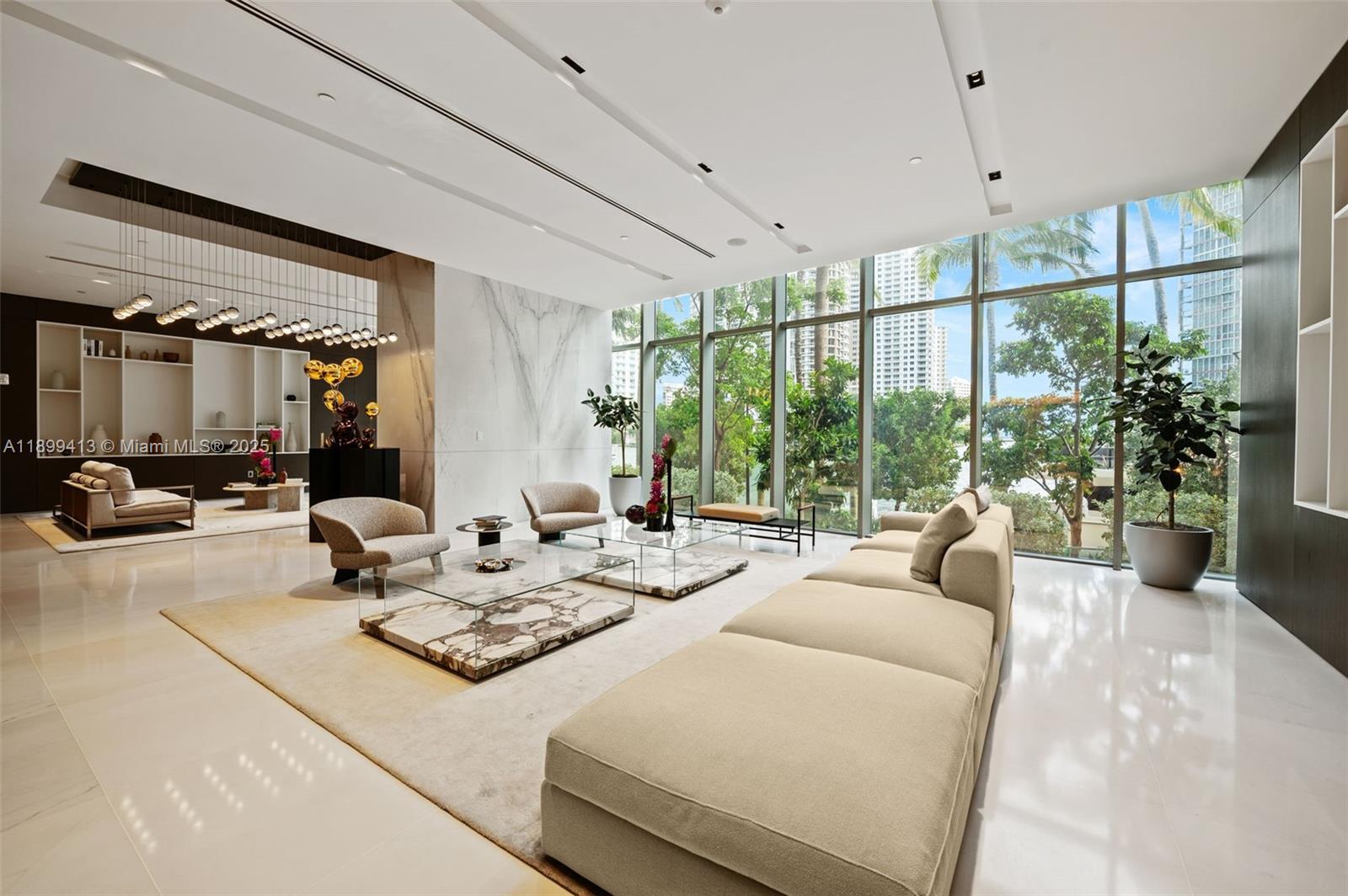 image Aston Martin Residences42