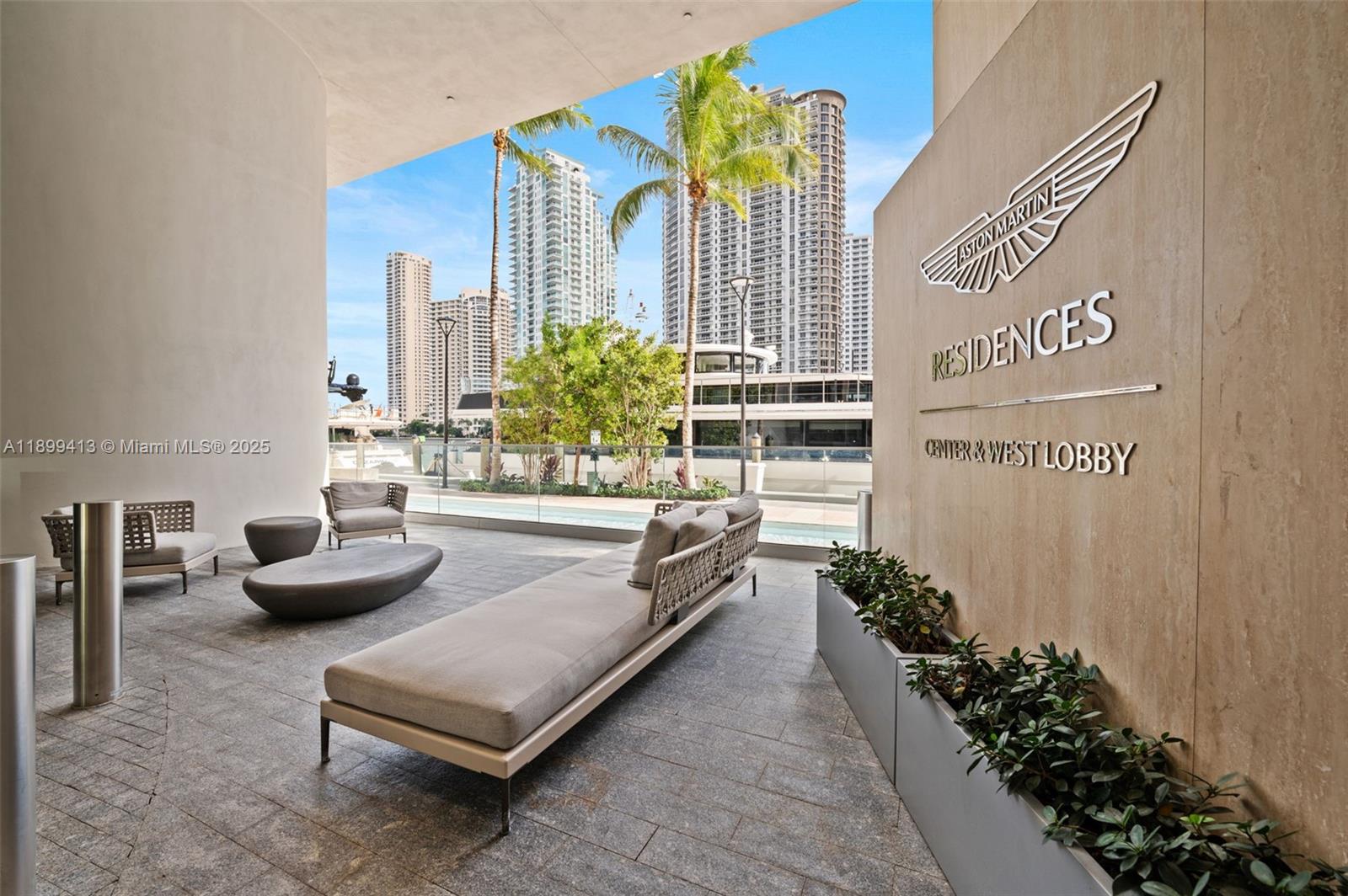 image Aston Martin Residences43