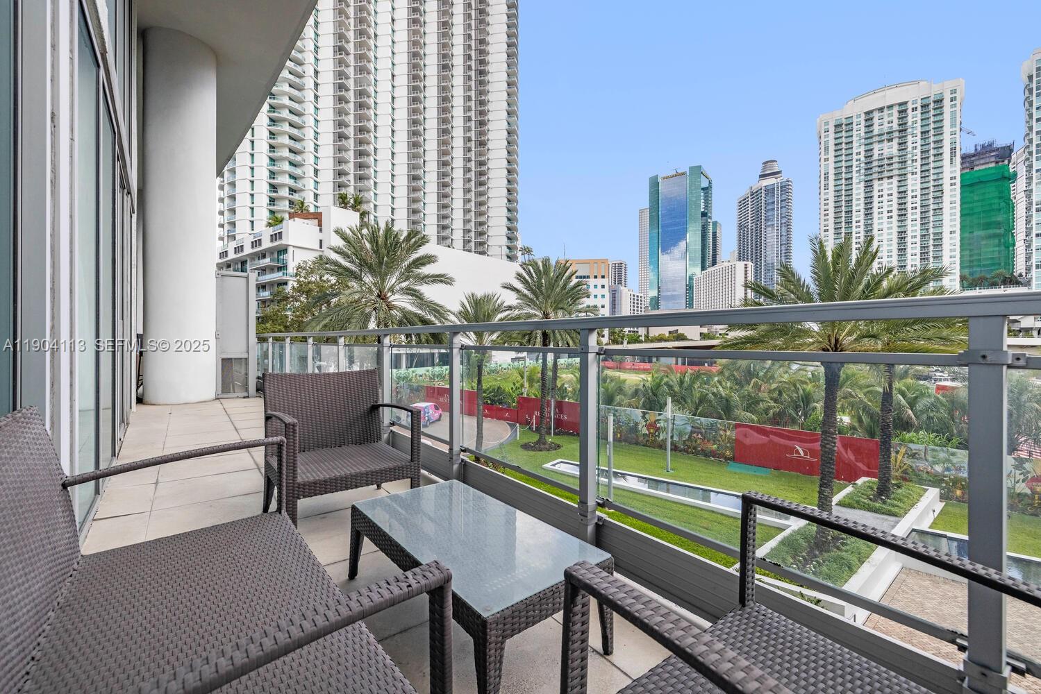 image Mint Condominium10