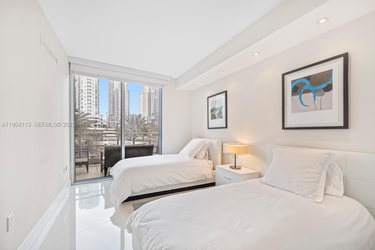 image Mint Condominium23