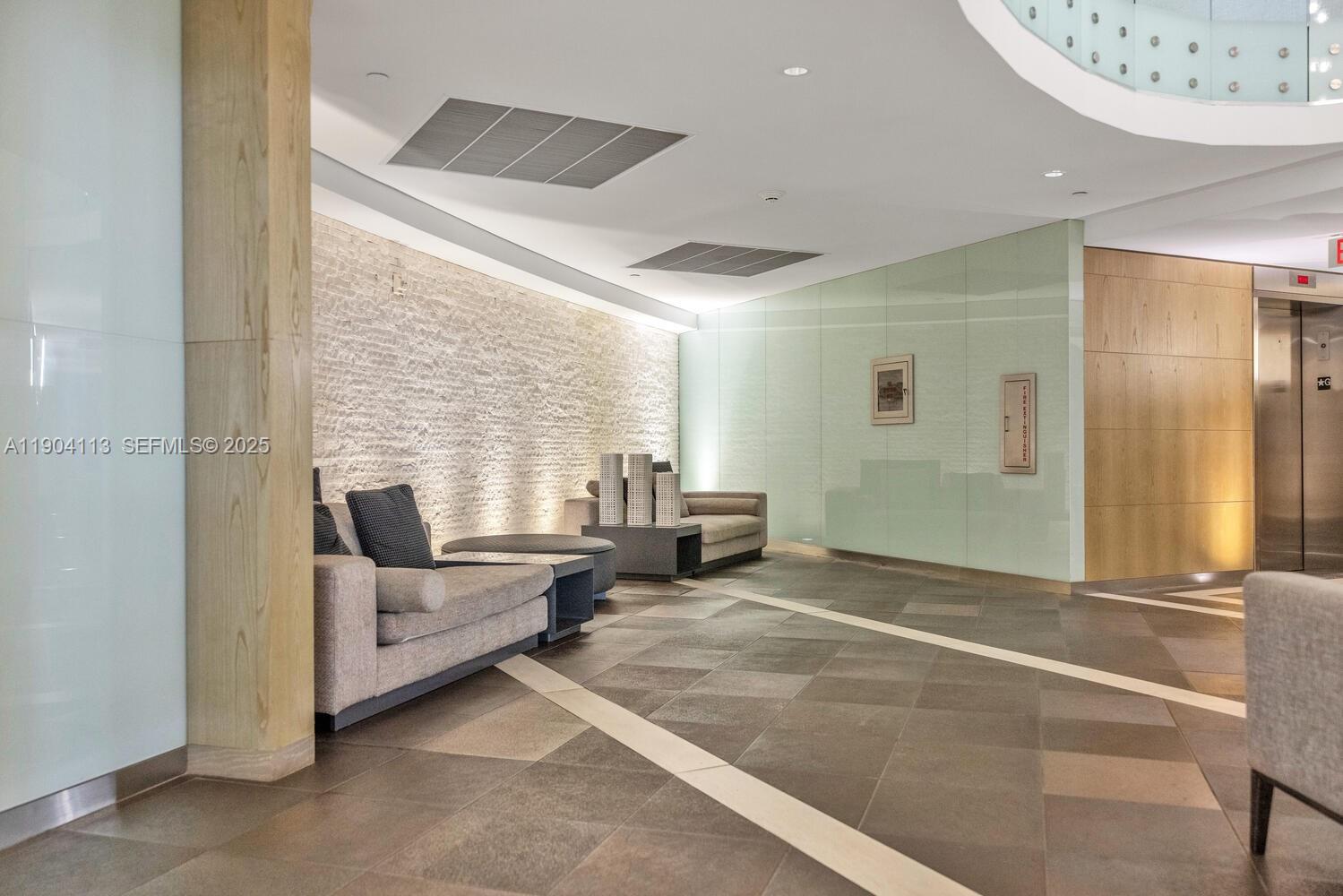 image Mint Condominium38