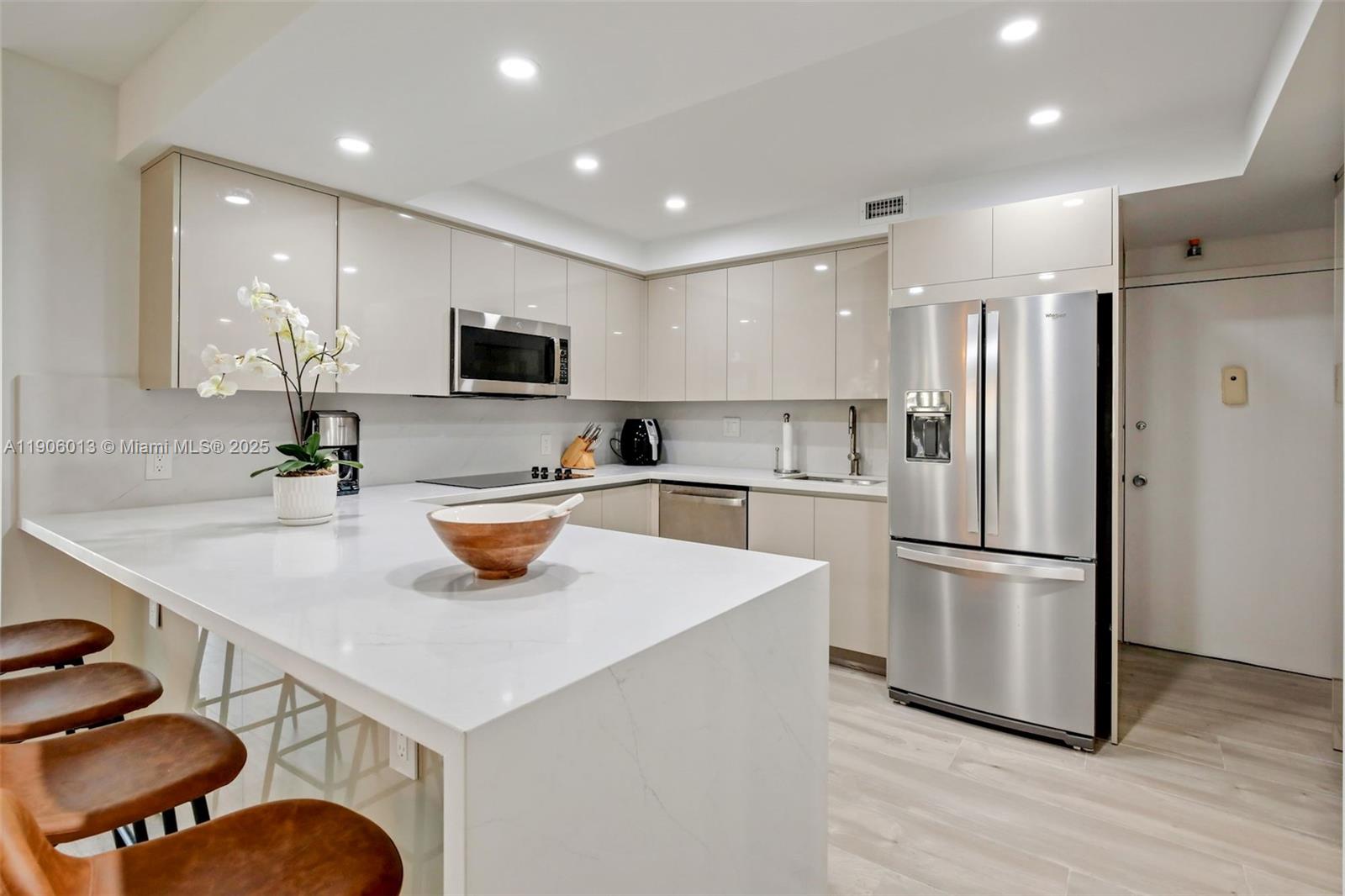 image Towers of Key Biscayne3